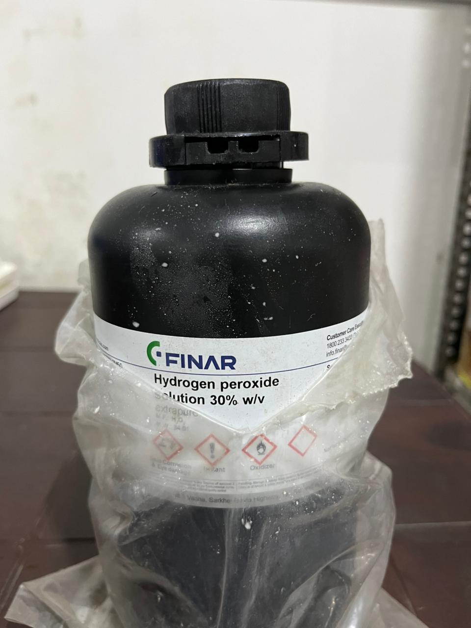 Hydrogen Peroxide Solution 30% w/v
